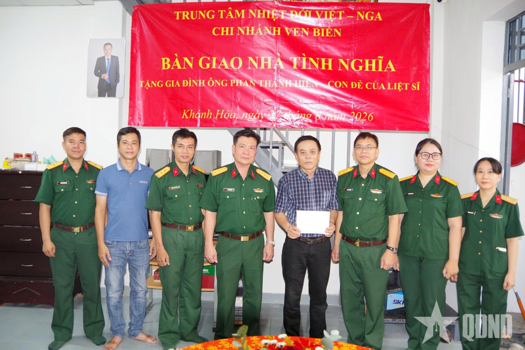 Trung tâm Nhiệt đới Việt - Nga bàn giao Nhà tình nghĩa tặng gia đình chính sách